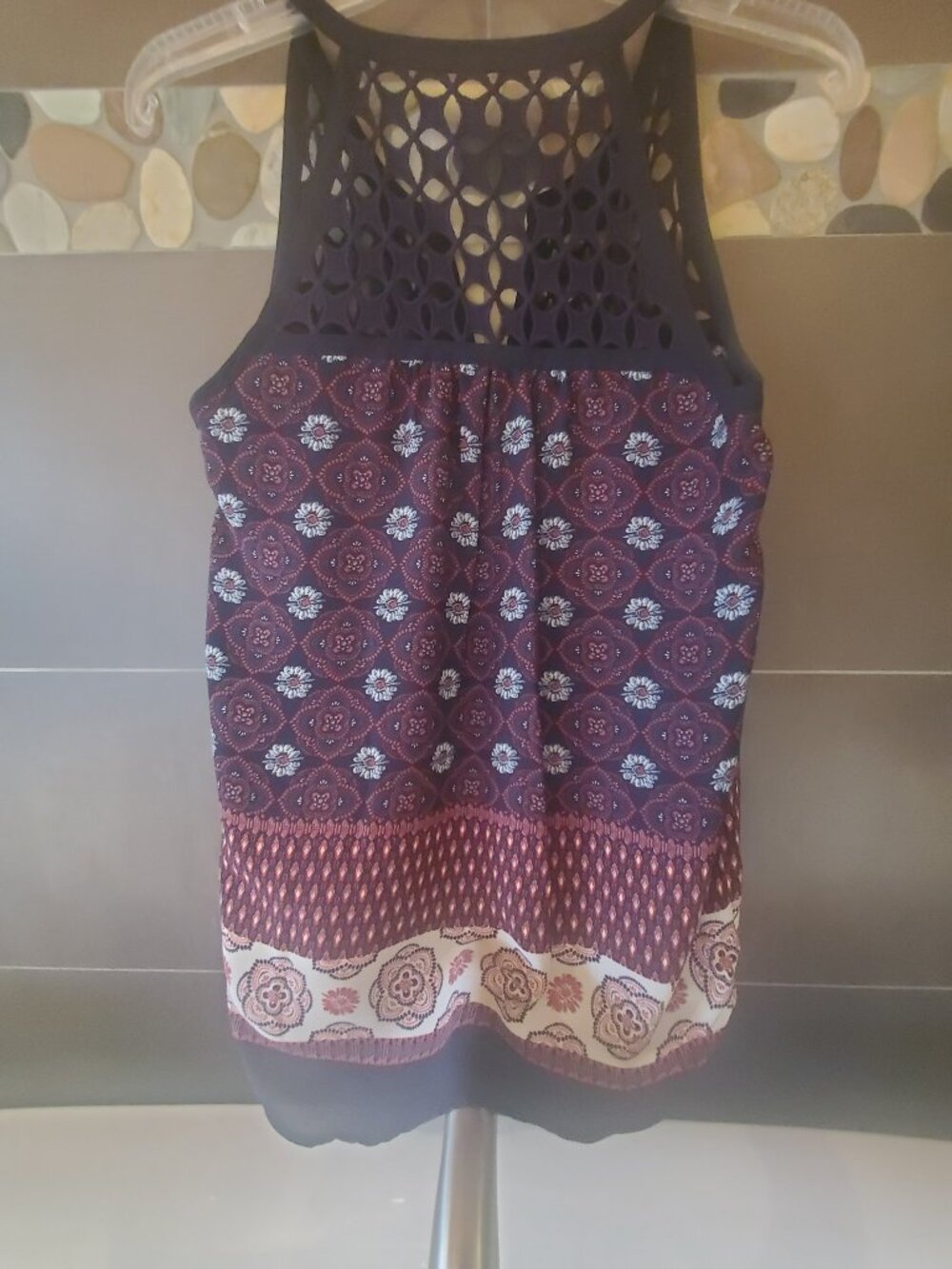 Daniel Rainn tank top small